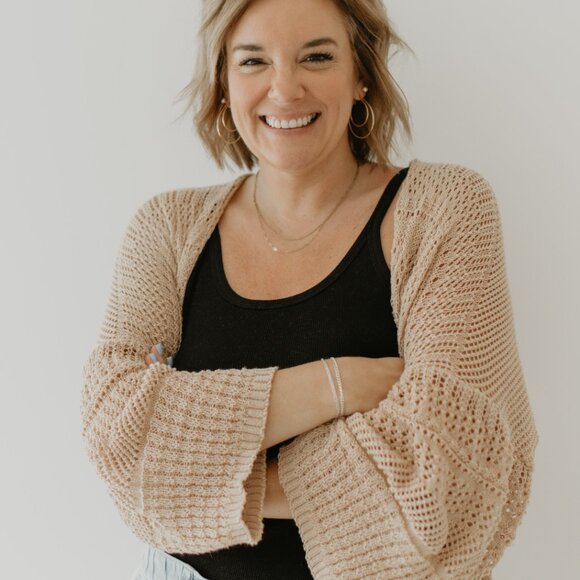 Meet your Posher, Mary - Picture 2 of 2